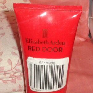 NEW ELIZABETH ARDEN RED DOOR 6.8oz PERFUMED BODY LOTION IN THE TUBE-